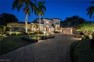 15102 Frescott Way, Naples