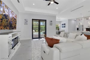 2419 6th Avenue, Naples, FL 34117 - MLS#225073761
