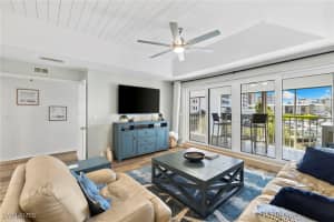 9101 Vanderbilt Drive, Naples, FL 34108 - MLS#225073772