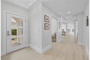 360 Carlton Place, Naples, FL 34108 - MLS#225073794