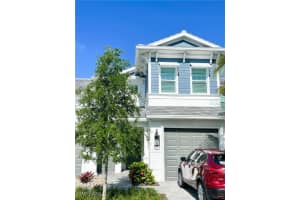 2555 Seychelles Dr 402, Naples