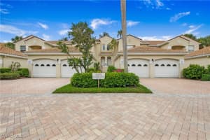 8375 Excalibur Cir I4, Naples