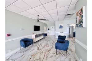 5 Bluebill Avenue, Naples, FL 34108 - MLS#225073817