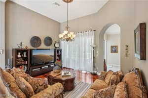 2621 Golden Gate Boulevard, Naples, FL 34120 - MLS#225073818