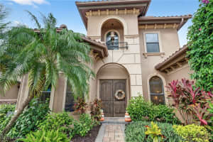 7235 Acorn Way, Naples, FL 34119 - MLS#225073825