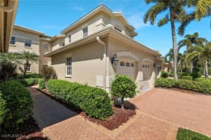 558 Vintage Reserve Ln 19b, Naples