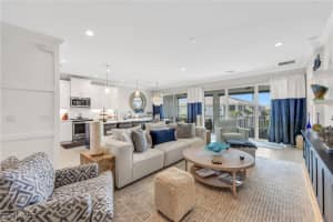 2621 Seychelles Circle, Naples, FL 34112 - MLS#225073856