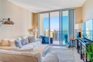 3000 Oasis Grand Boulevard, Fort Myers, FL 33916 - MLS#225073868