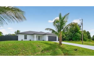 429 Lillon Avenue, Lehigh Acres, FL 33974 - MLS#225073890