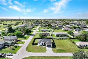 636 8th Terrace, Cape Coral, FL 33909 - MLS#225073910