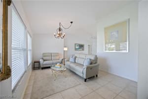 10381 Regent Circle, Naples, FL 34109 - MLS#225073911