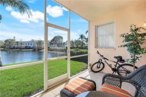 3250 Cypress Glen Way, Naples, FL 34109 - MLS#225073914