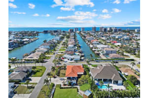 10602 Vanderbilt Drive, Naples, FL 34108 - MLS#225073941