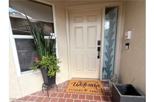 337 Emerald Bay Cir U1, Naples