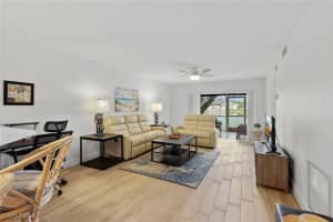 840 Gulf Pavillion Drive, Naples, FL 34108 - MLS#225073993