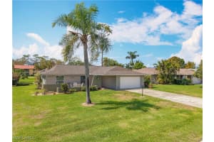 4364 Beechwood Lake Drive, Naples, FL 34112 - MLS#225073998