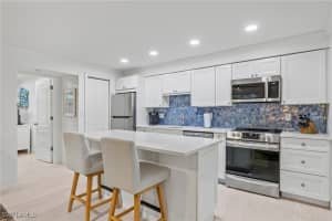 960 7th Street, Naples, FL 34102 - MLS#225074008