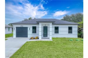 3732 13th Street, Lehigh Acres, FL 33971 - MLS#225074052