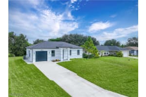 3732 13th Street, Lehigh Acres, FL 33971 - MLS#225074052