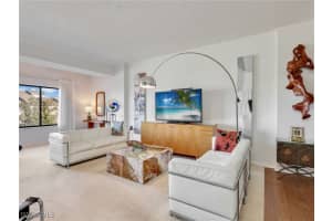 201 Arbor Lake Drive, Naples, FL 34110 - MLS#225074060