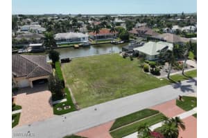 131 Channel Court, Marco Island, FL 34145 - MLS#225074065