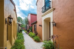 9161 Chula Vista Street, Naples, FL 34113 - MLS#225074083