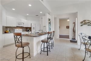 994 Eastham Way, Naples, FL 34104 - MLS#225074086