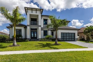 109 Gulfstream Street, Marco Island, FL 34145 - MLS#225074109