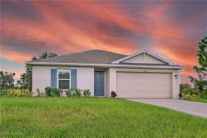 3013 41st Street, Lehigh Acres, FL 33976 - MLS#225074151