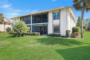 529 Lake Louise Circle, Naples, FL 34110 - MLS#225074214