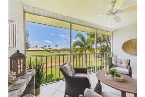 6780 Dennis Cir M205, Naples