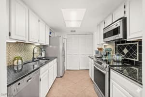 3052 Kings Lake Boulevard, Naples, FL 34112 - MLS#225074366