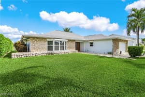 1935 36th Terrace, Cape Coral, FL 33904 - MLS#225074367