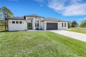 3748 Everglades Blvd NE, Naples, FL 34120 - MLS#225074371