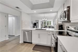 1086 Forest Lakes Drive, Naples, FL 34105 - MLS#225074398