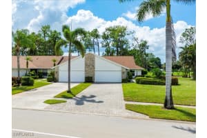 460 Kings Way, Naples, FL 34104 - MLS#225074418