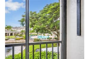 900 Arbor Lake Drive, Naples, FL 34110 - MLS#225074444