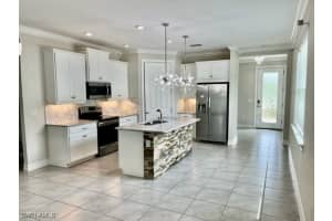 28442 CAPTIVA SHELL Loop, Bonita Springs, FL 34135 - MLS#225074454