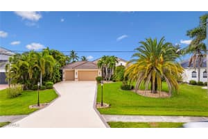 2964 Surfside Boulevard, Cape Coral, FL 33914 - MLS#225074466