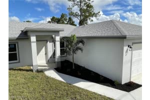 2100 15th Street, Lehigh Acres, FL 33972 - MLS#225074485