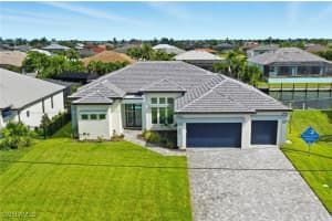 609 Nw 39th Ave, Cape Coral