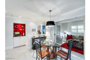 542 110th Ave N, Naples