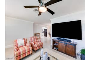 542 110th Avenue, Naples, FL 34108 - MLS#225074493