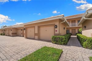 9113 Michael Cir 6, Naples