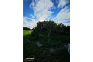 2504-2506 PARK ROAD Park Road, Lehigh Acres, FL 33971 - MLS#225074499