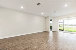 548 Spring Hill Lake Loop, Cape Coral, FL 33993 - MLS#225074504