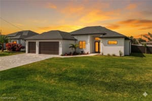 224 14TH Place, Cape Coral, FL 33993 - MLS#225074512