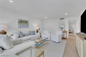 4160 Crayton Road, Naples, FL 34103 - MLS#225074520