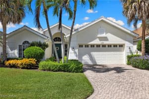 1724 Winding Oaks Way, Naples, FL 34109 - MLS#225074581
