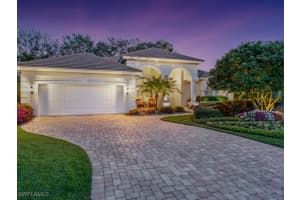 762 Lynnmore Lane, Naples, FL 34108 - MLS#225074589
